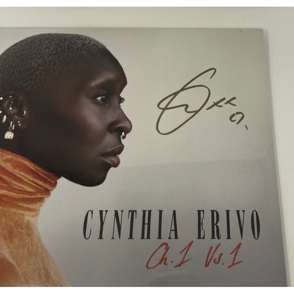 Cynthia Erivo Ch. 1 Vs. 1 Chapter 1 Volume SIGNED Autographed Vinyl LP Wicked - Picture 2 of 8